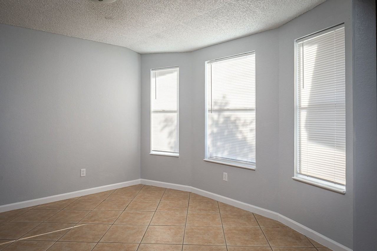 210 Warbonnet Trl - Photo 7 of 18