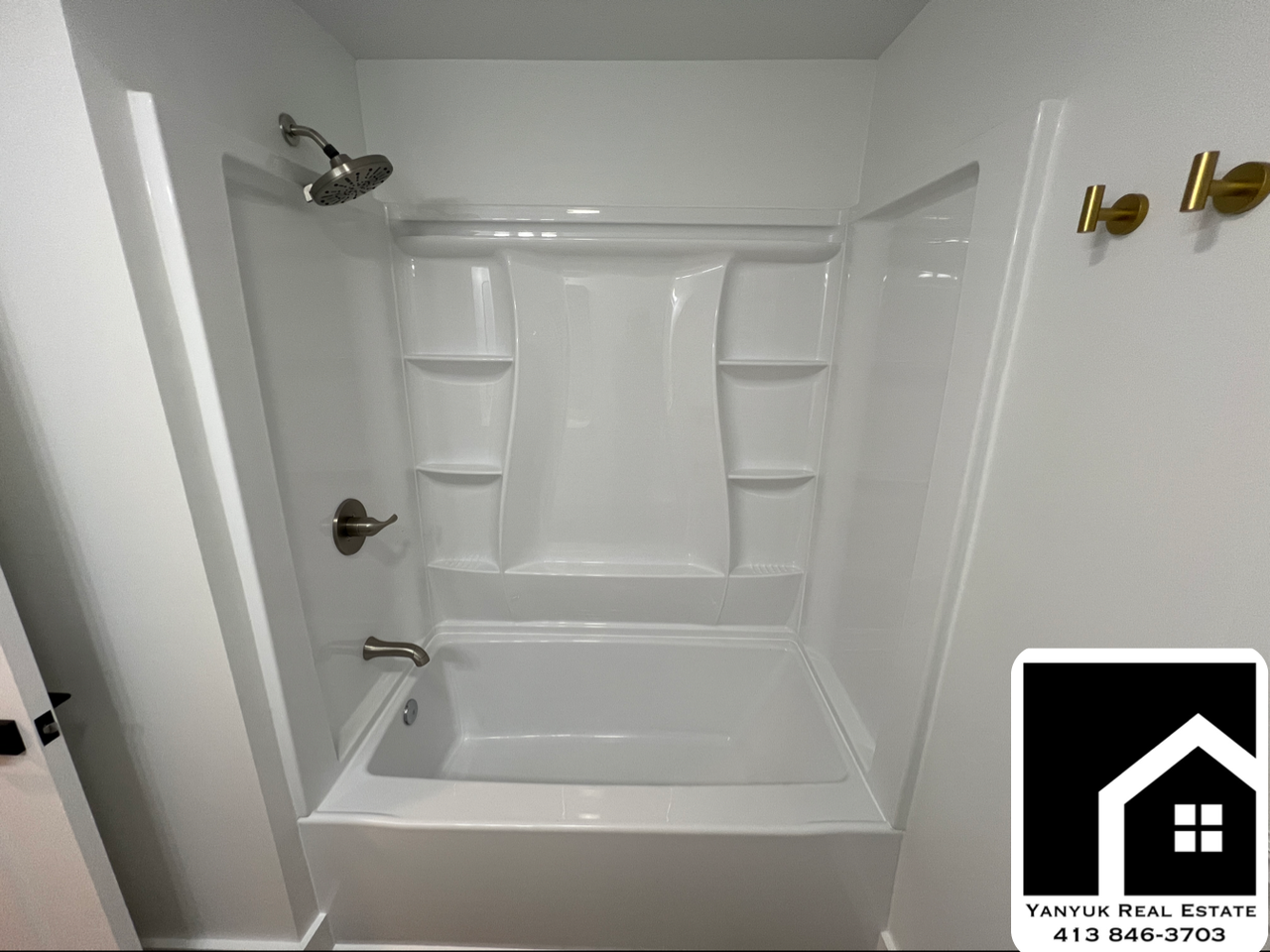 52 Price St #A - Photo 5 of 16