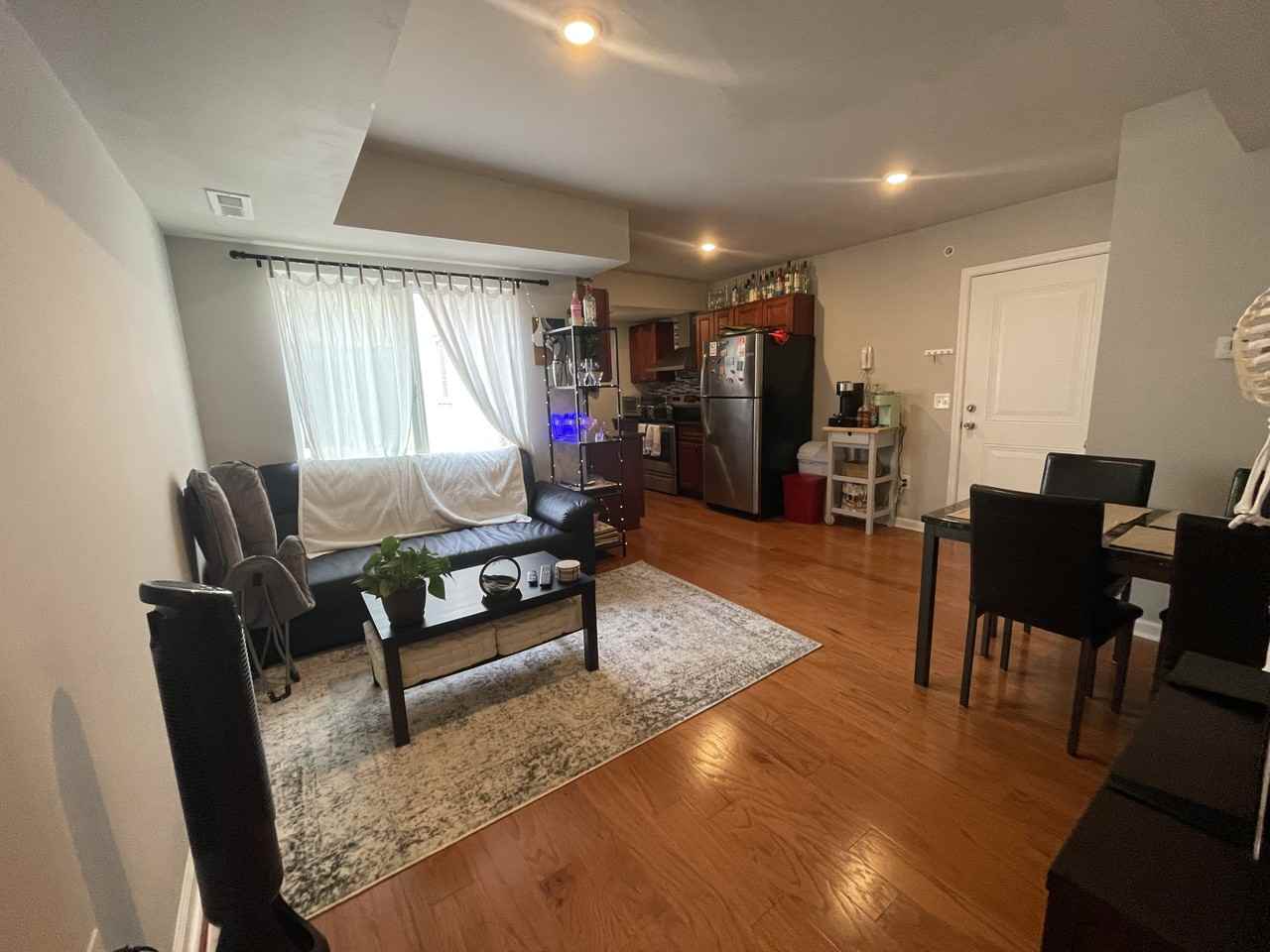 620 S 42nd St #7 - Photo 6 of 10