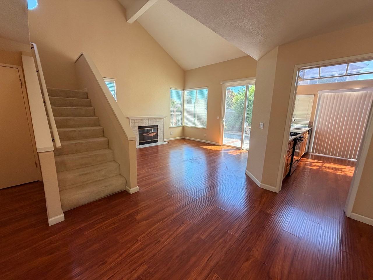 3906 Eilene Ct - Photo 3 of 27