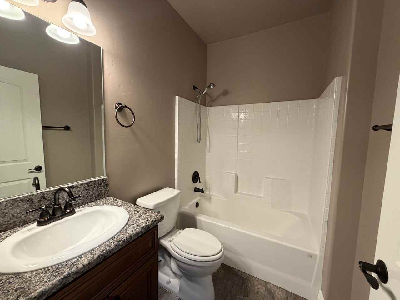 2244 Dollarhide Dr - Photo 6 of 25