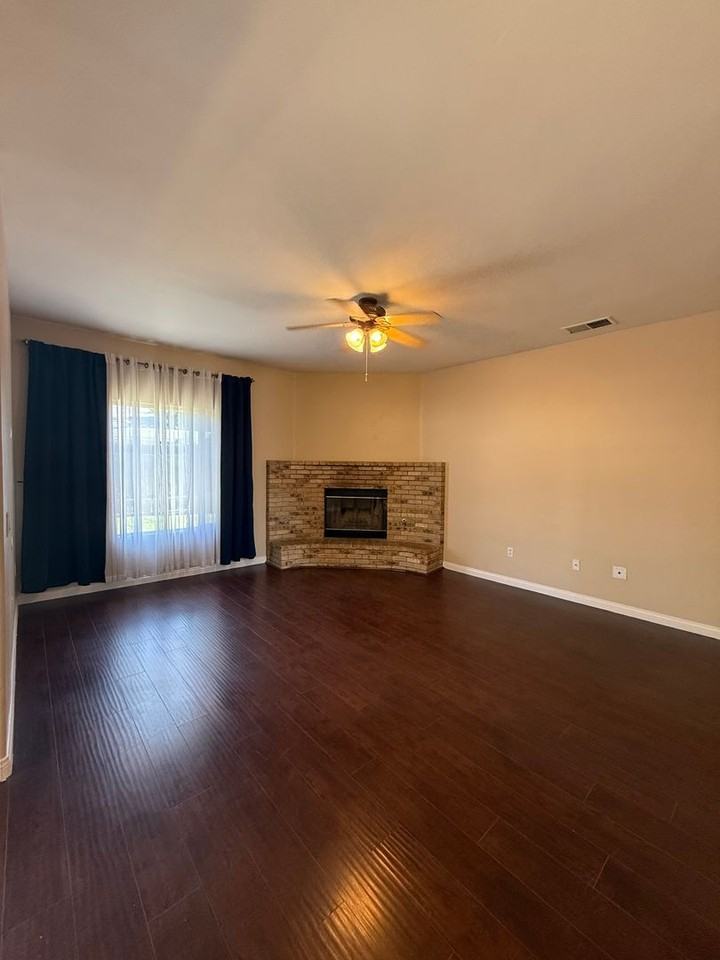 5704 Pine Canyon Dr - Photo 6 of 36