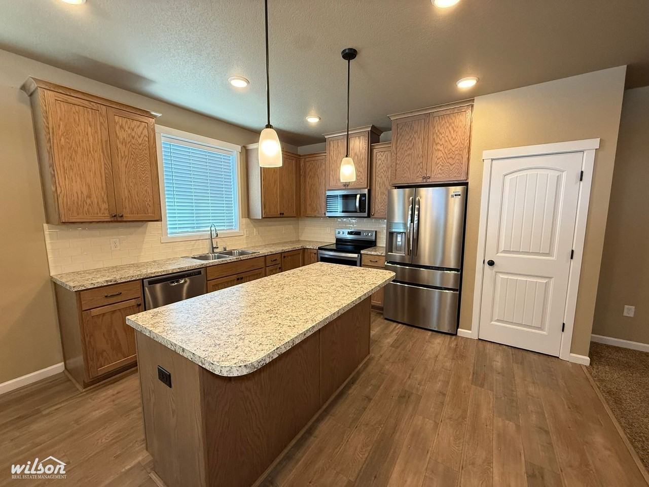 2101 Amber Loop - Photo 5 of 22