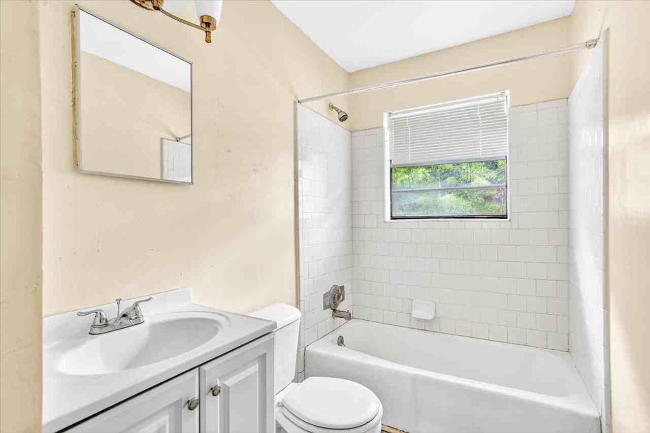 5340 La Roche Ave #4 - Photo 5 of 24