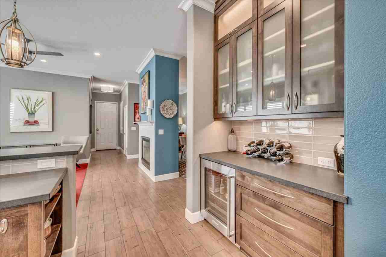 10562 Thistle Berry Ct - Photo 5 of 44