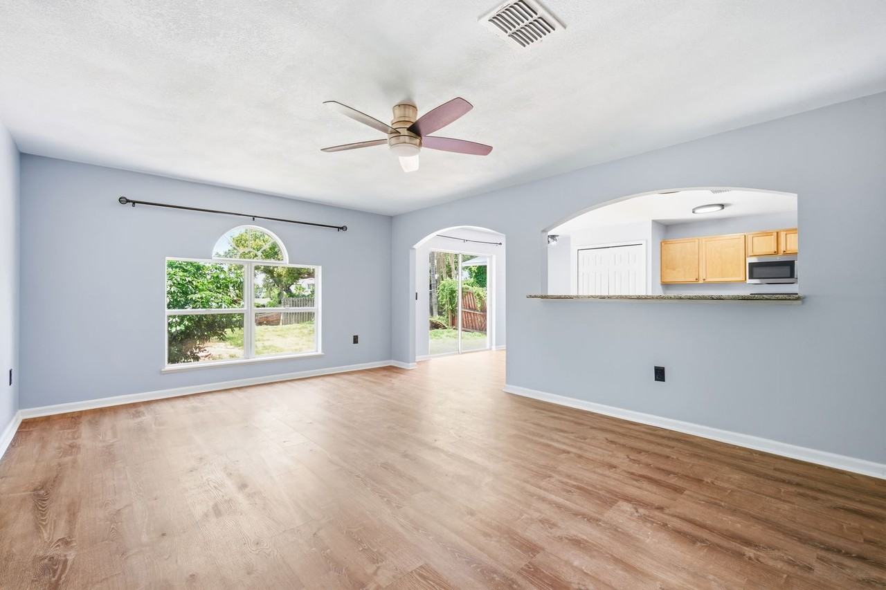 11535 Ivy Flower Loop - Photo 7 of 28
