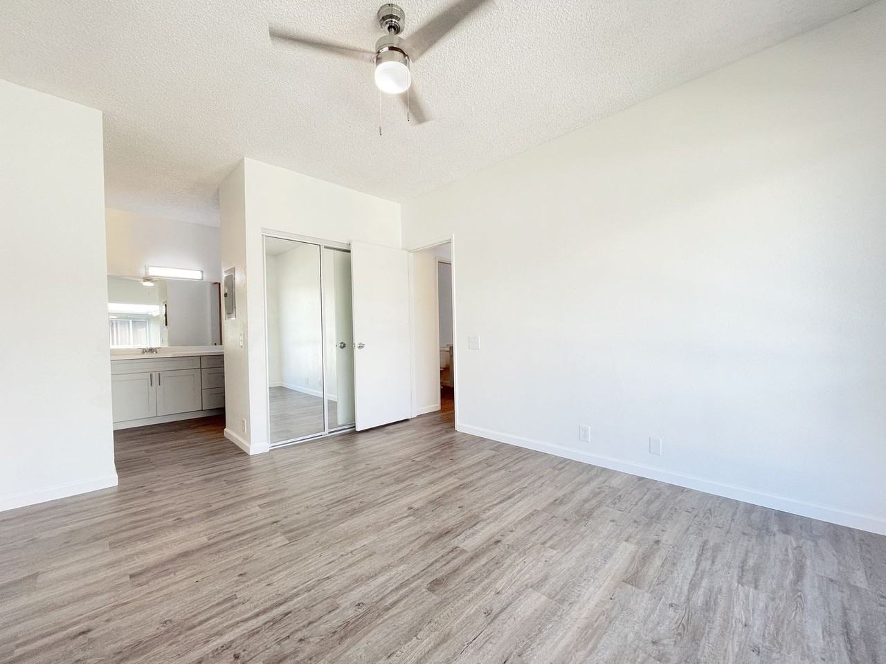 91-238 Hanapouli Cir #I - Photo 7 of 17