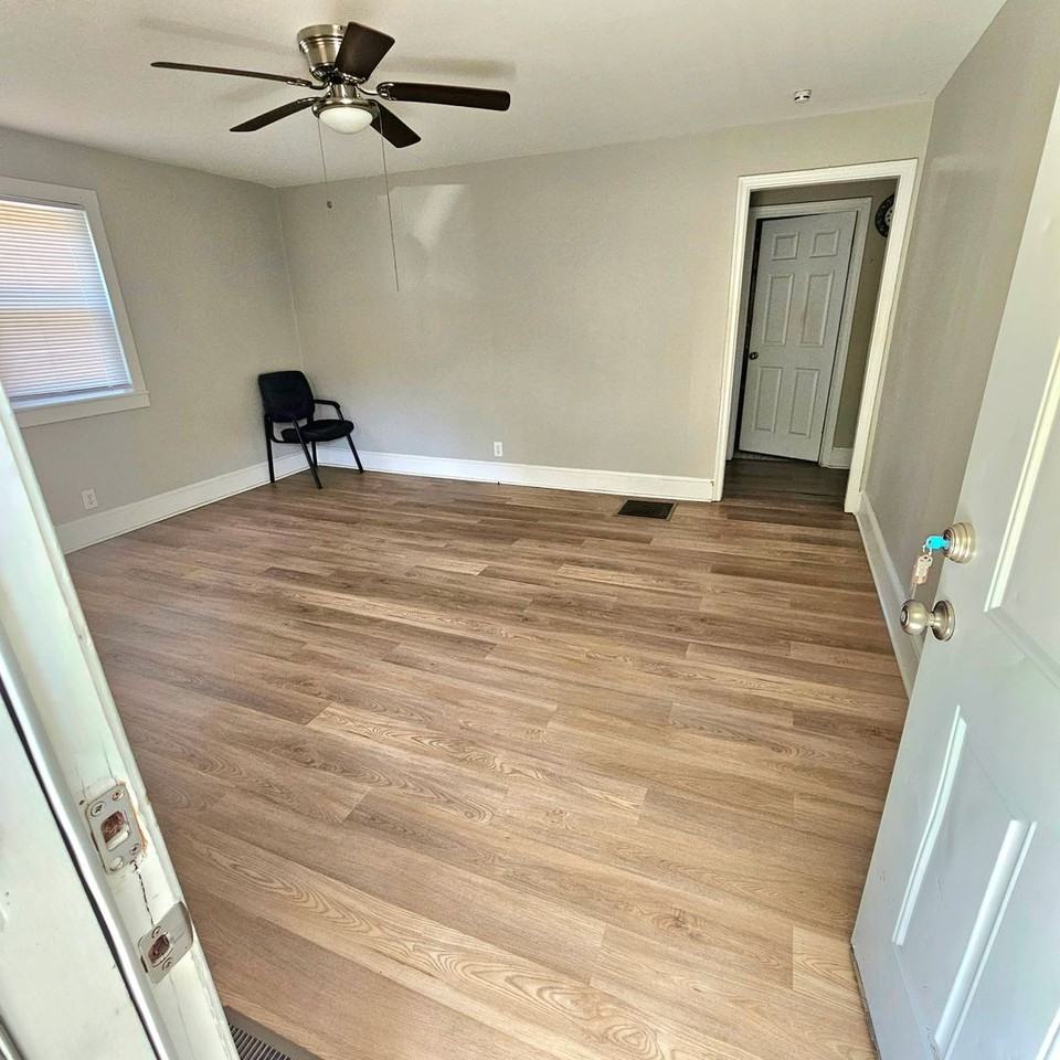 202 Mulberry St - Photo 6 of 8