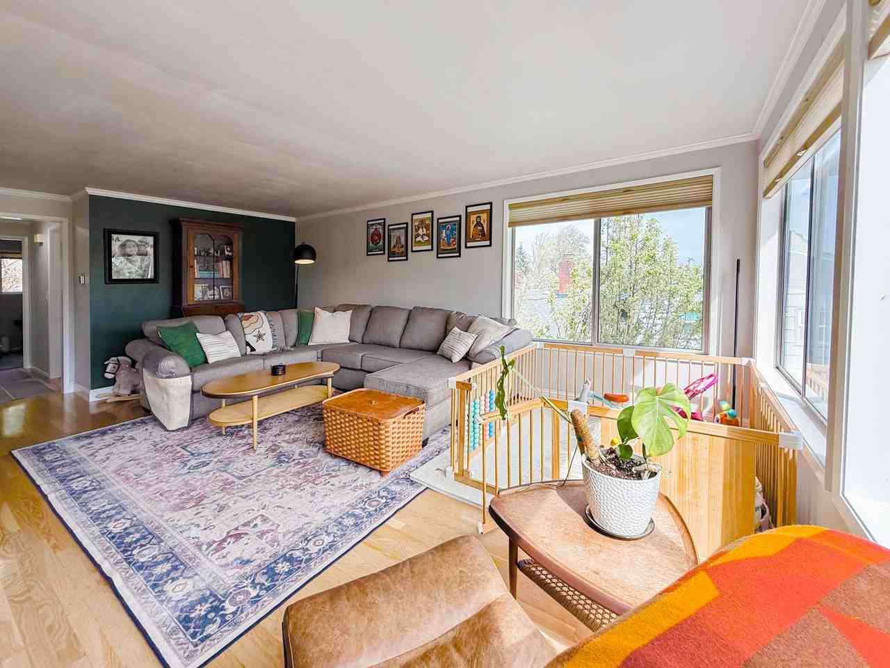 3840 Nw Lincoln Ave - Photo 4 of 29