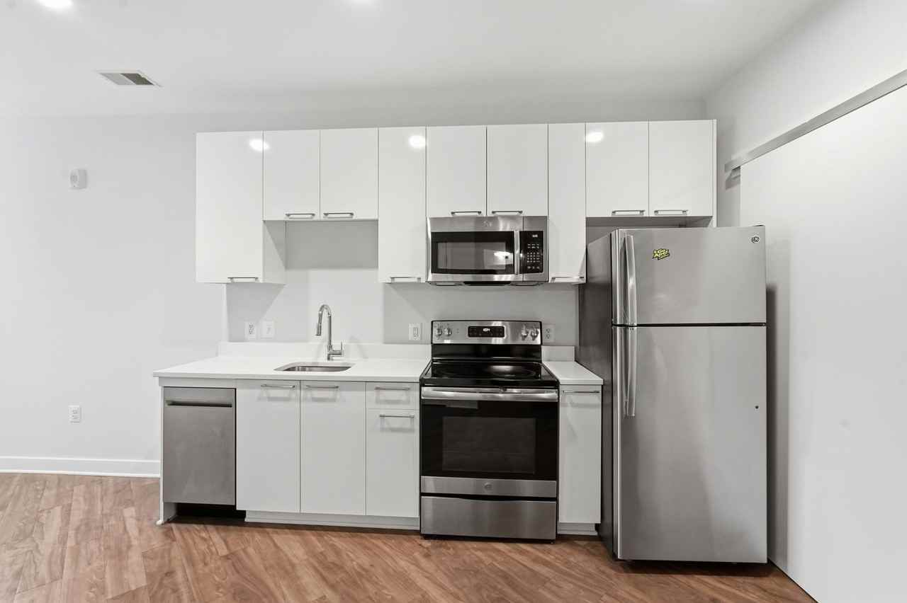 989 S Buchanan St - Photo 7 of 21