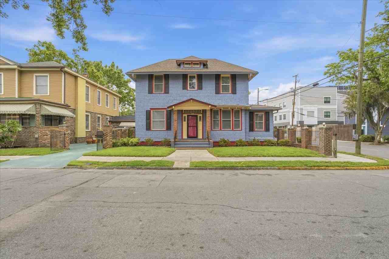 536 E 40th St - Photo 7 of 21