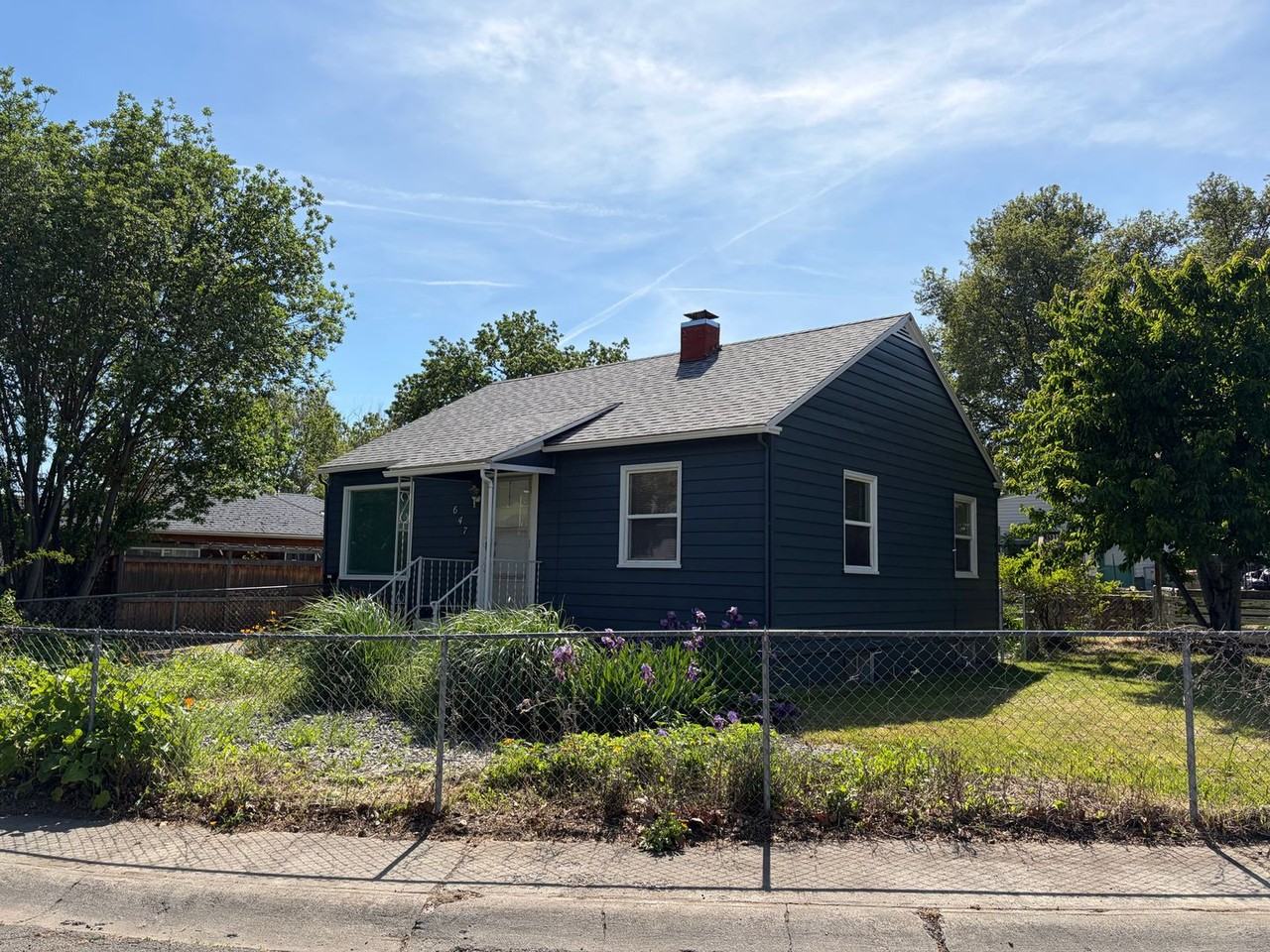 647 Nw 7th St - Photo 2 of 13