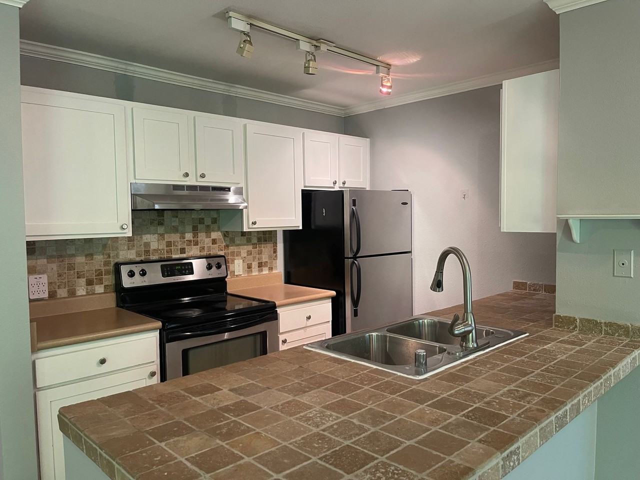 31500 33rd Pl Sw #N - Photo 4 of 15