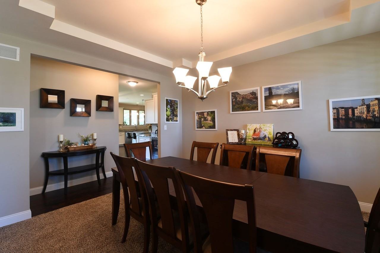 72 Kimball Grove Ct - Photo 4 of 50