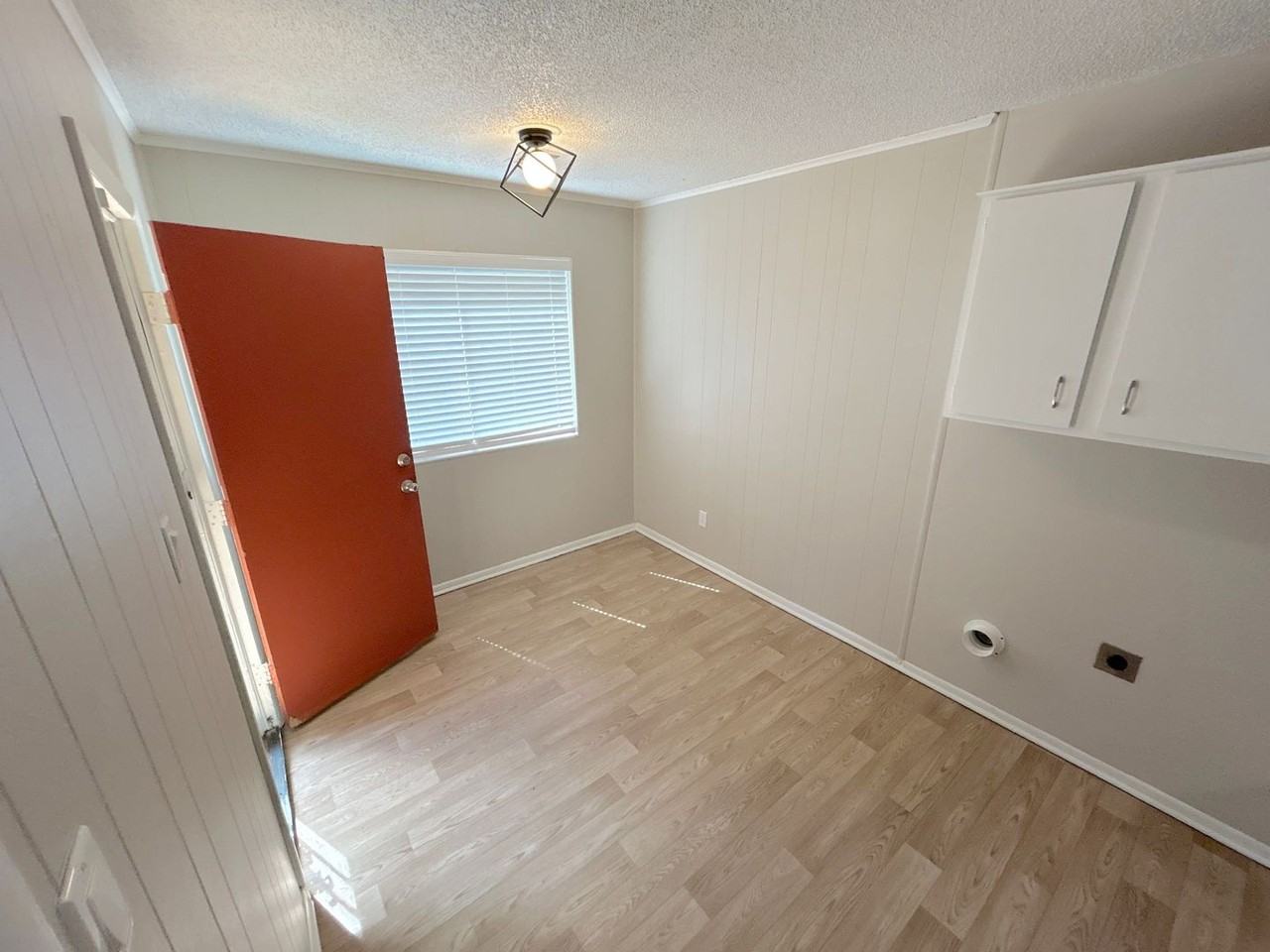 2219 Goldbrier Ln - Photo 7 of 14