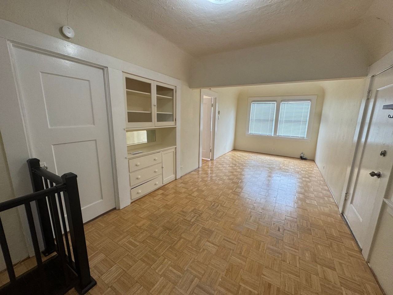 5913 Vallejo St - Photo 2 of 31