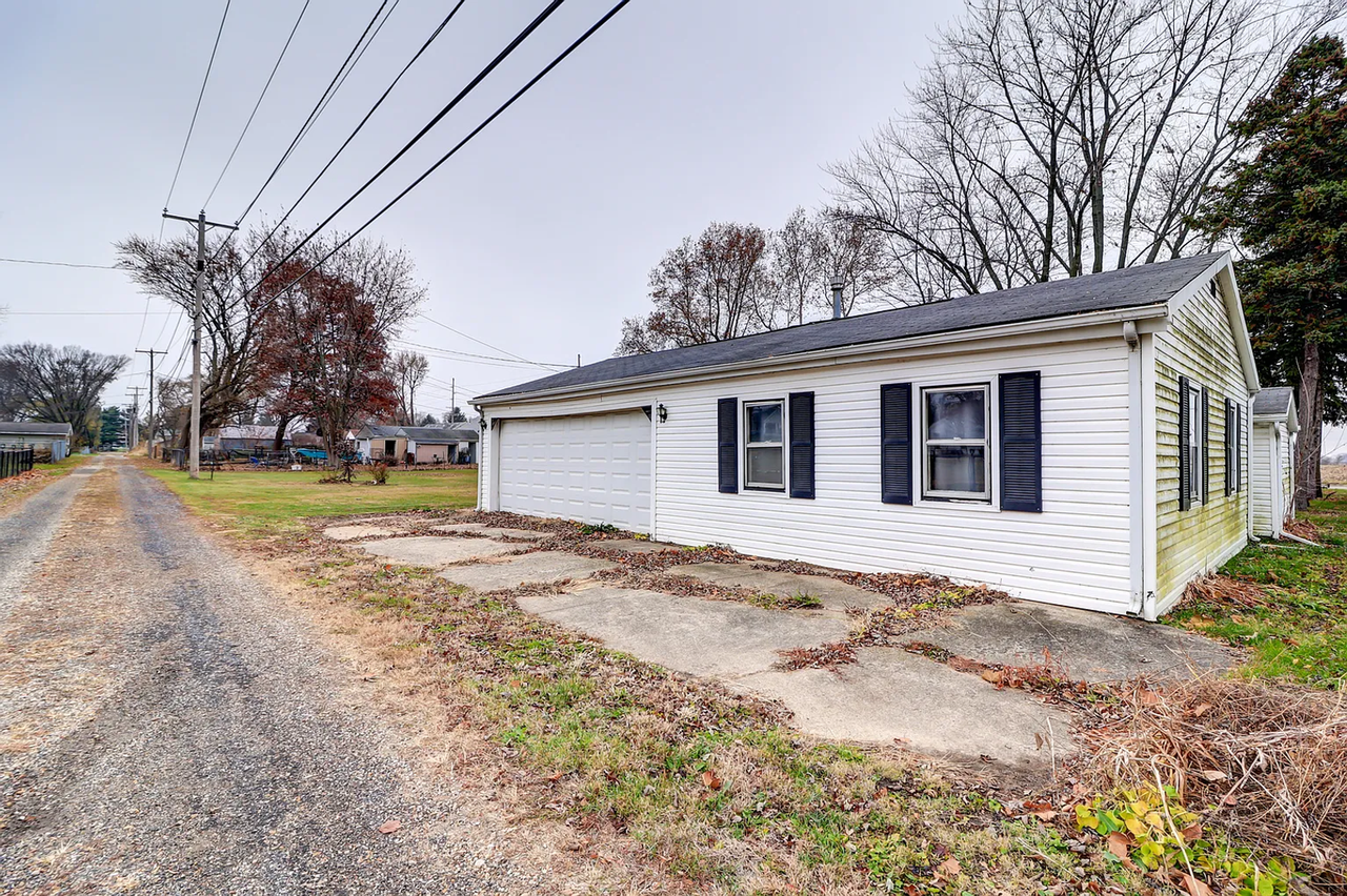 1905 14th Ave - Photo 4 of 6