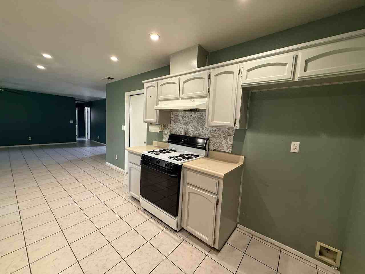 248 Exie Ln - Photo 4 of 25