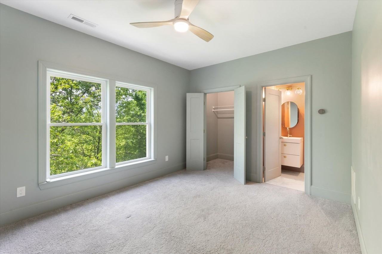 136 136 Blythe Rd - Photo 6 of 15