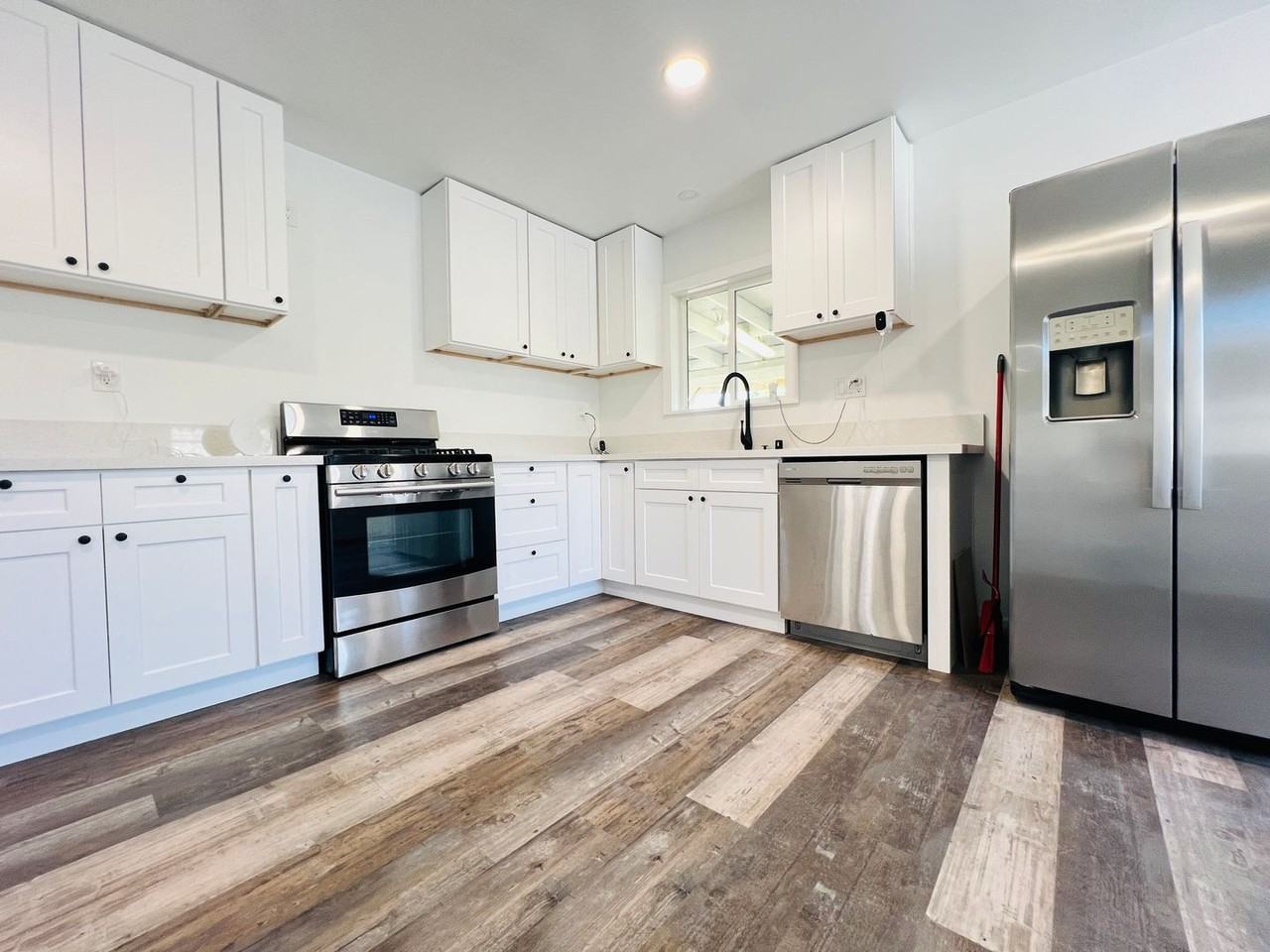 1171 Marline Ave - Photo 4 of 19