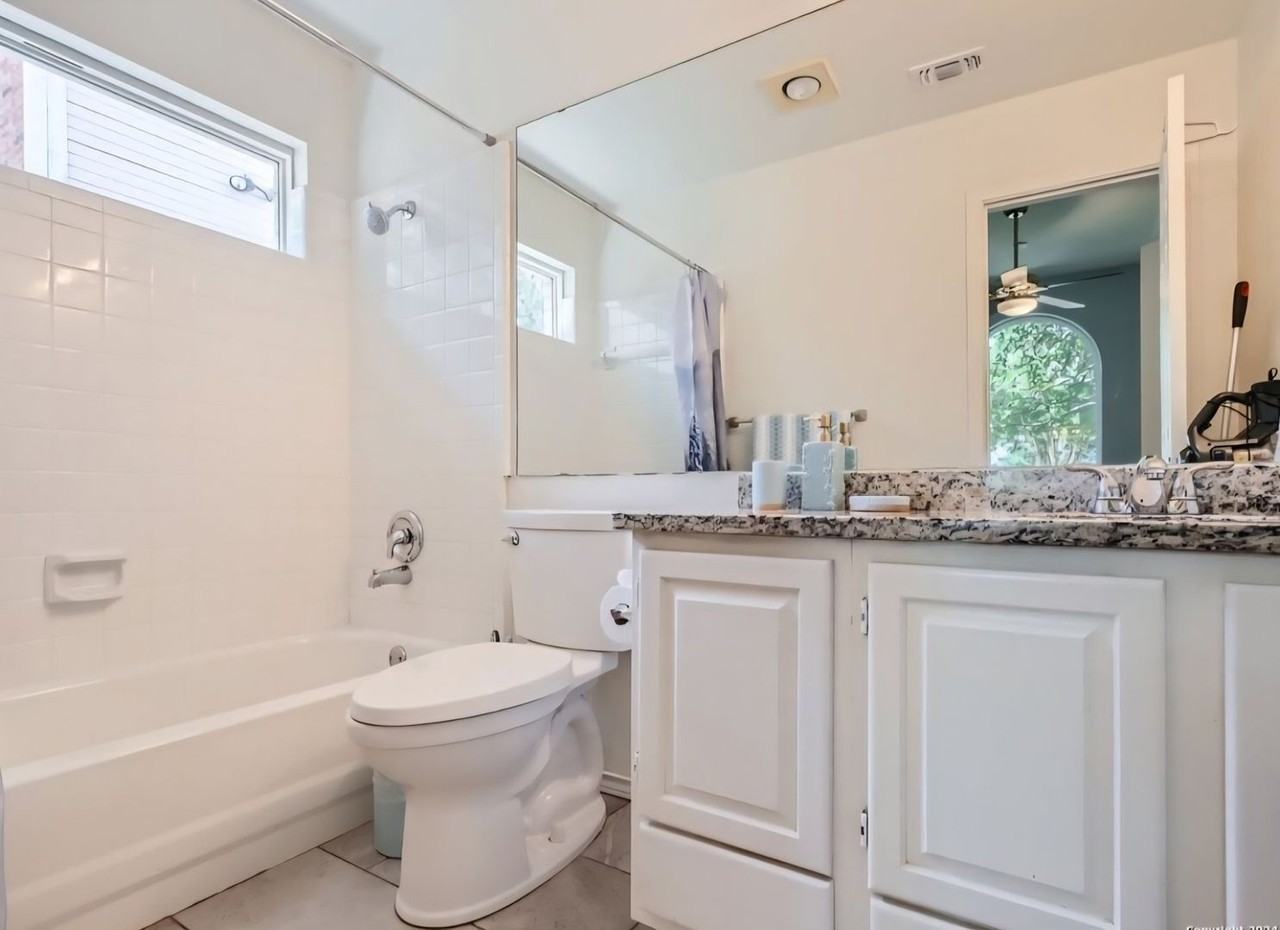 2723 Montebello - Photo 4 of 31