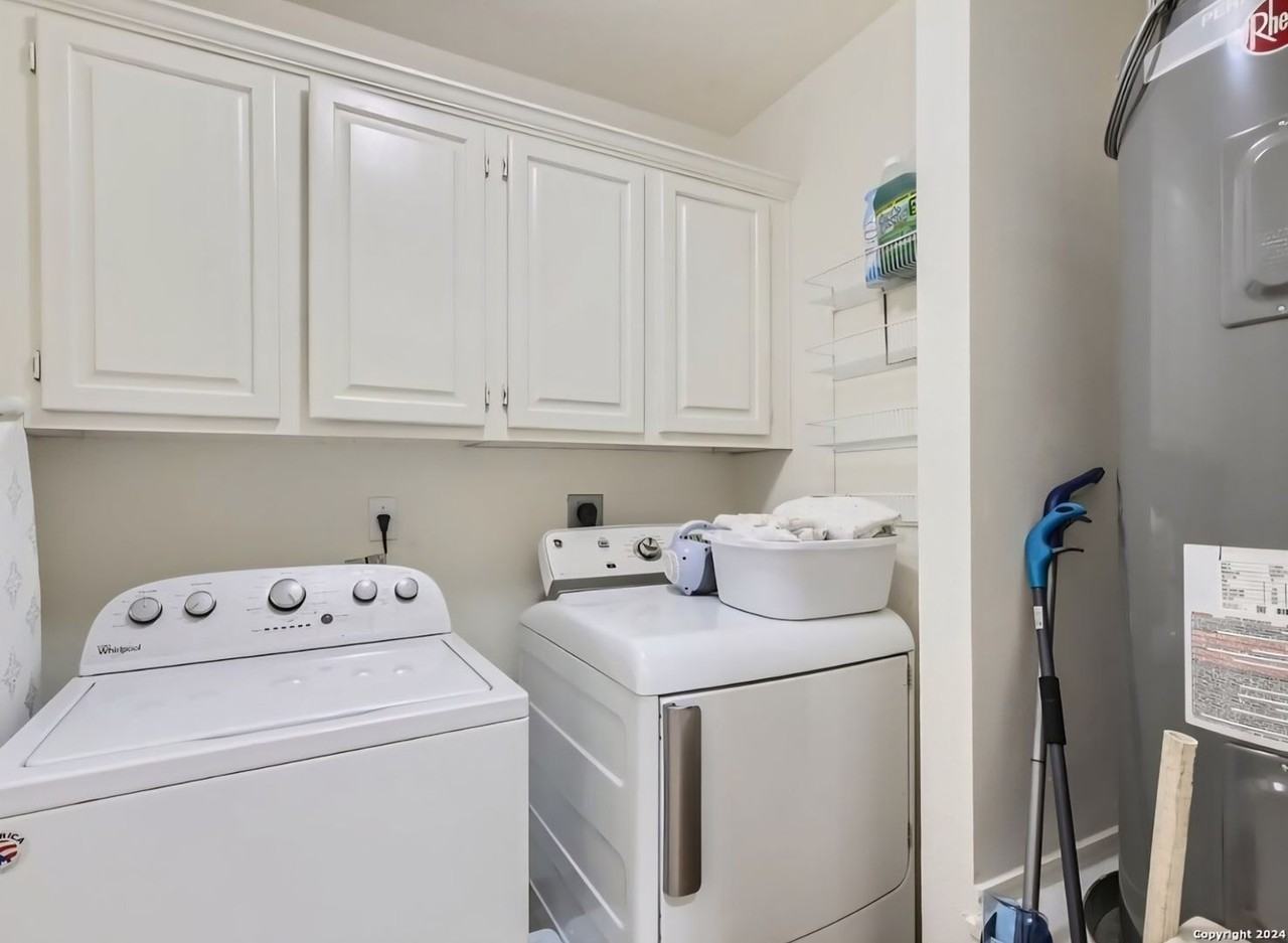 2723 Montebello - Photo 5 of 31