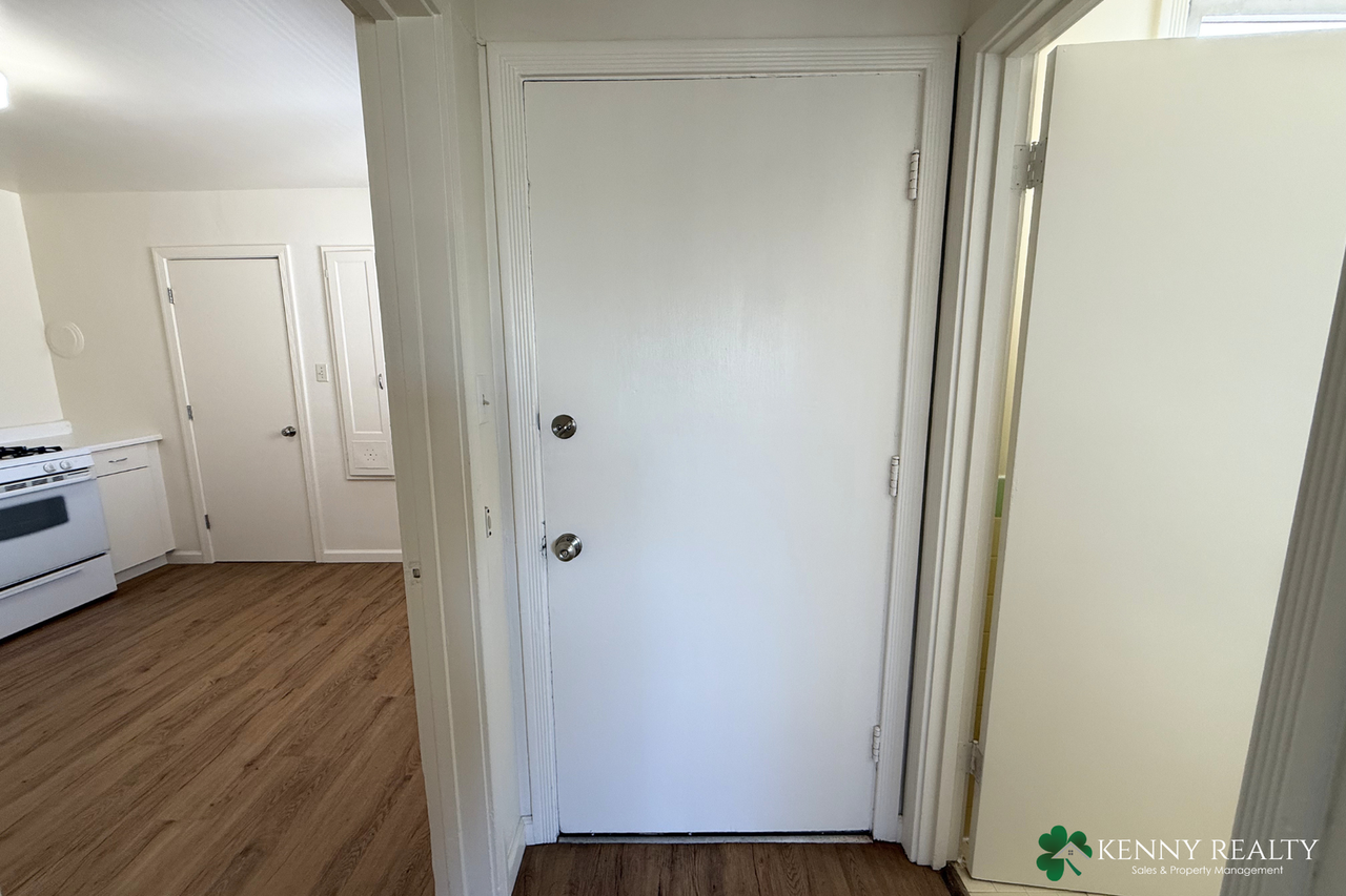 75 Citrus Ave - Photo 2 of 13