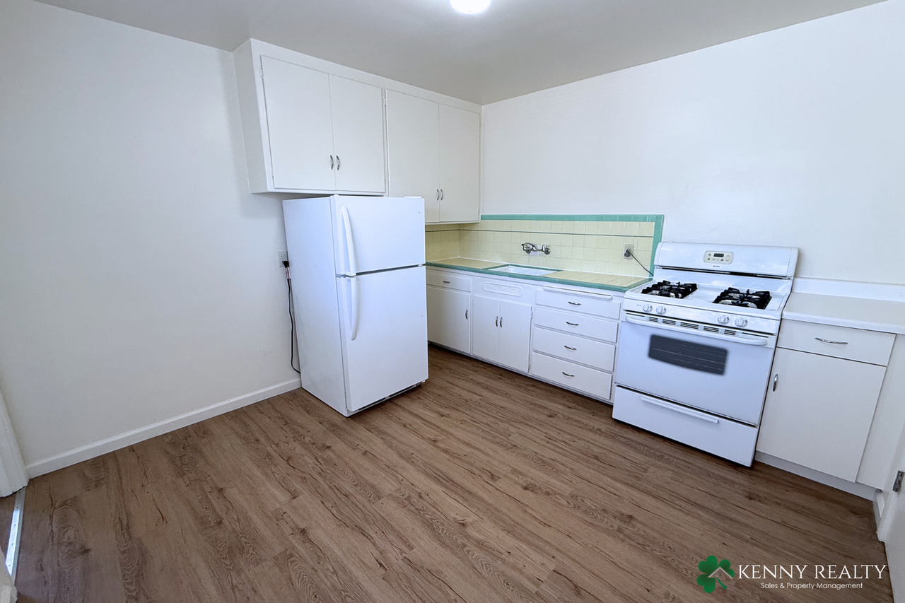 75 Citrus Ave - Photo 4 of 13