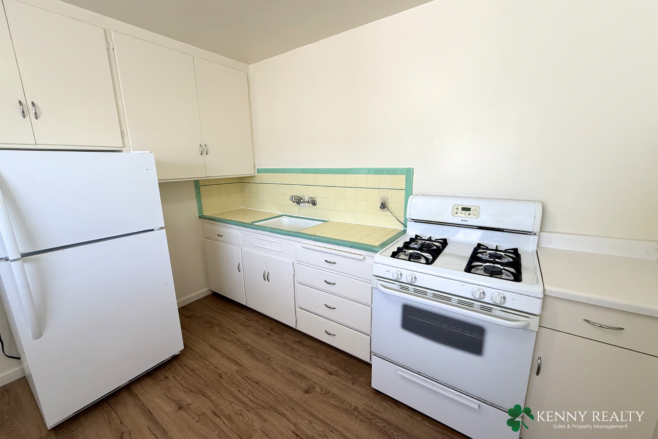 75 Citrus Ave - Photo 5 of 13