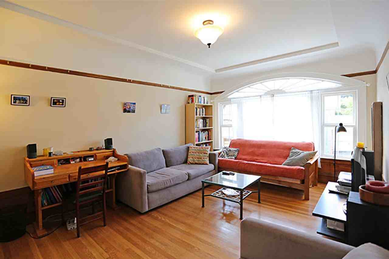 1120 Shrader St - Photo 3 of 13