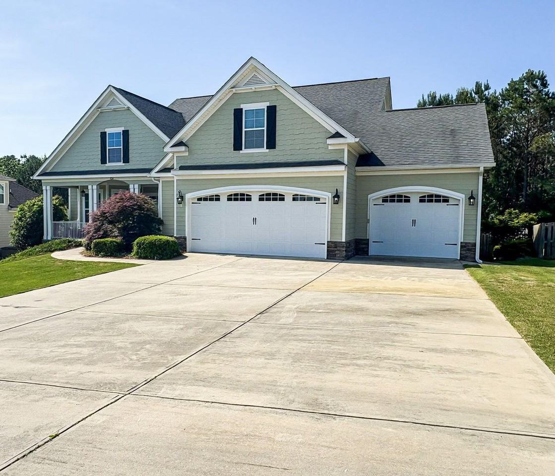 924 Kate Dr - Photo 2 of 50