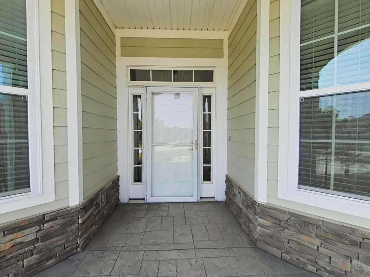 924 Kate Dr - Photo 4 of 50