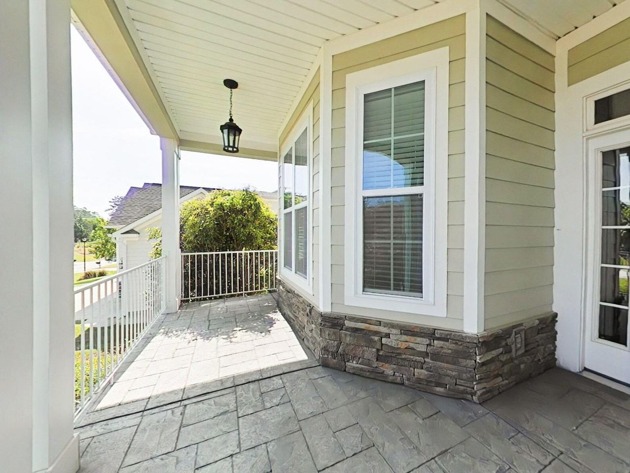 924 Kate Dr - Photo 5 of 50