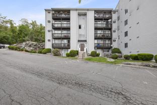 11 Gibbs St #I - Photo 1 of 1