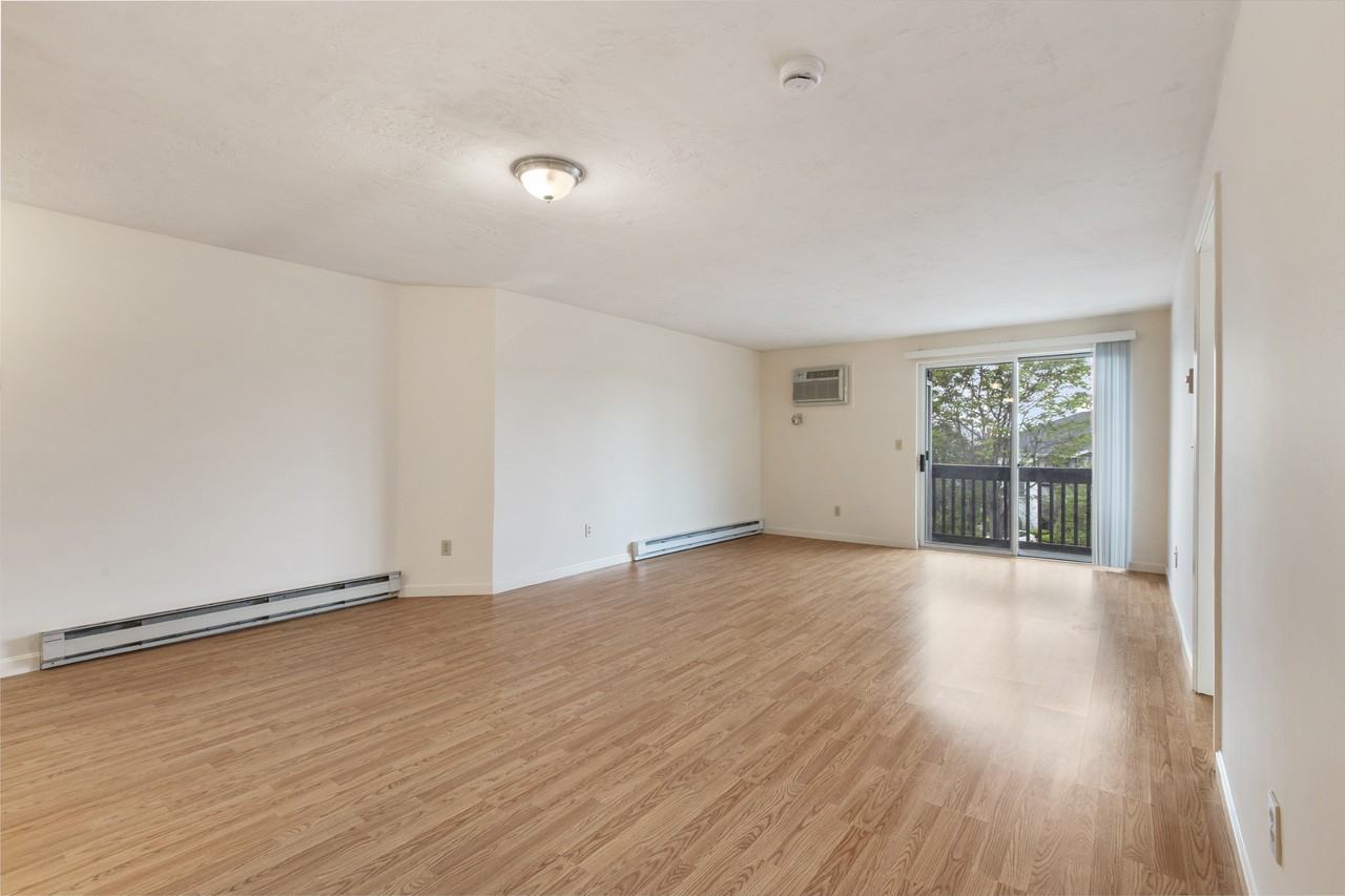 11 Gibbs St #I - Photo 5 of 19