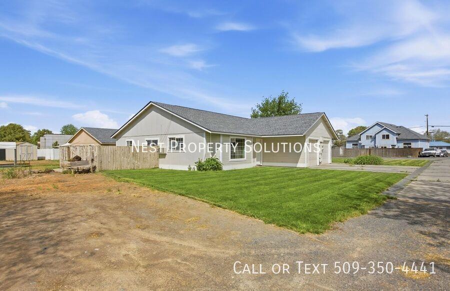 933 E Hill Ave - Photo 3 of 7
