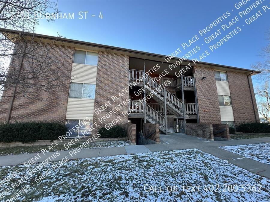 1701 Burnham St #4 - Photo 2 of 27
