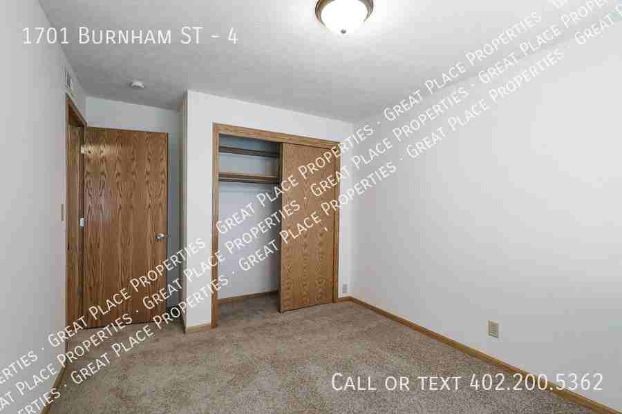 1701 Burnham St #4 - Photo 6 of 27
