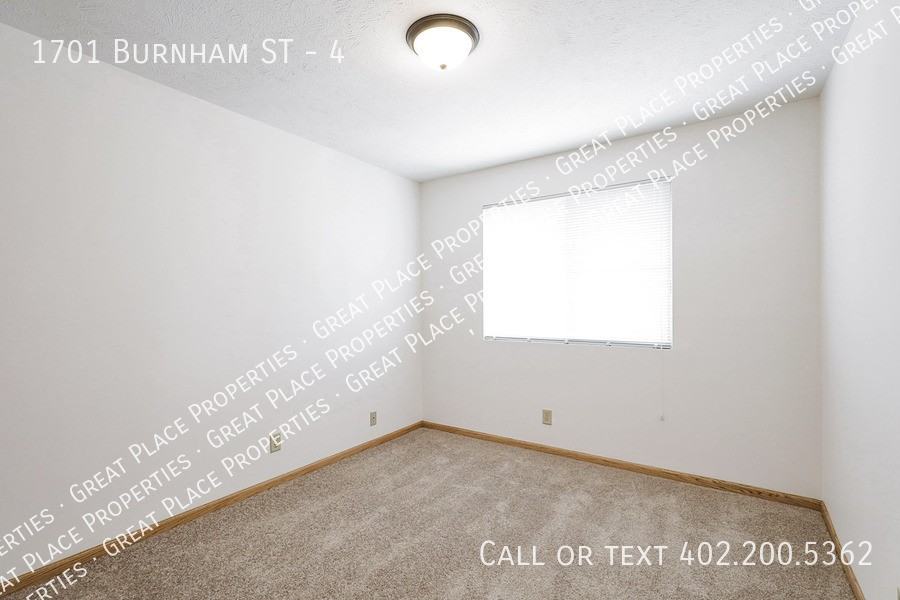 1701 Burnham St #4 - Photo 7 of 27