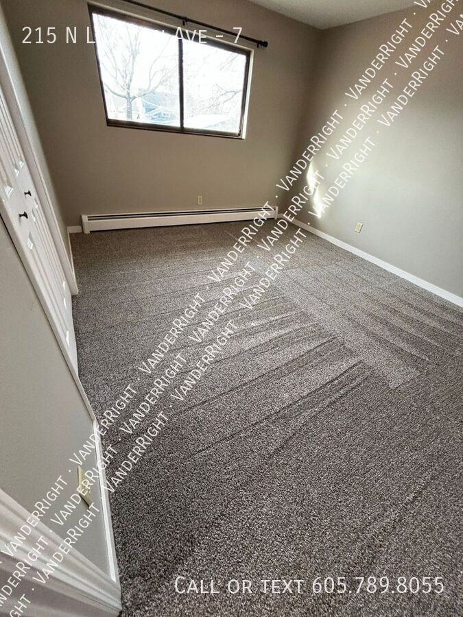 215 N Lincoln St #7 - Photo 7 of 12