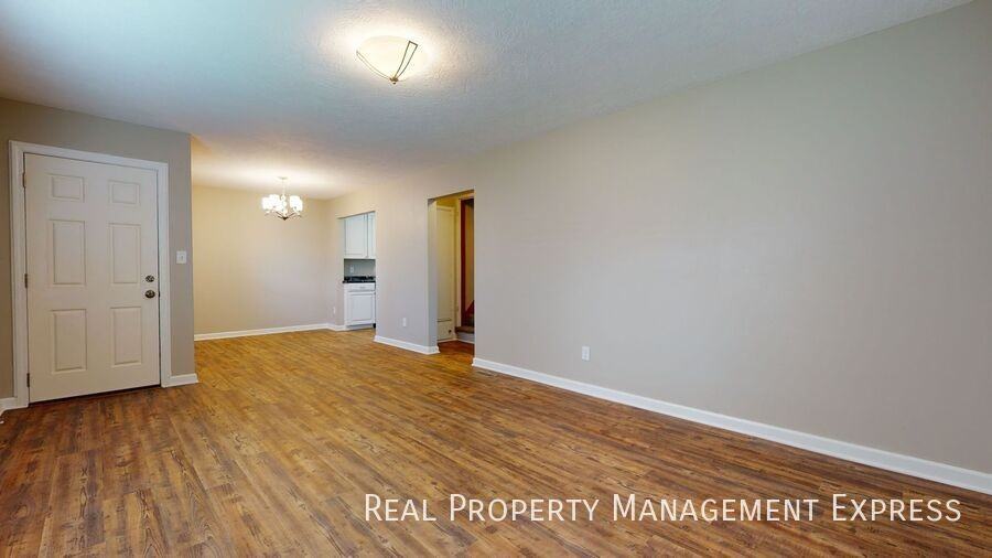 411 S Willow Ave - Photo 3 of 23