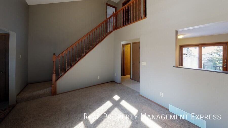4712 E Blazewood Dr - Photo 6 of 17