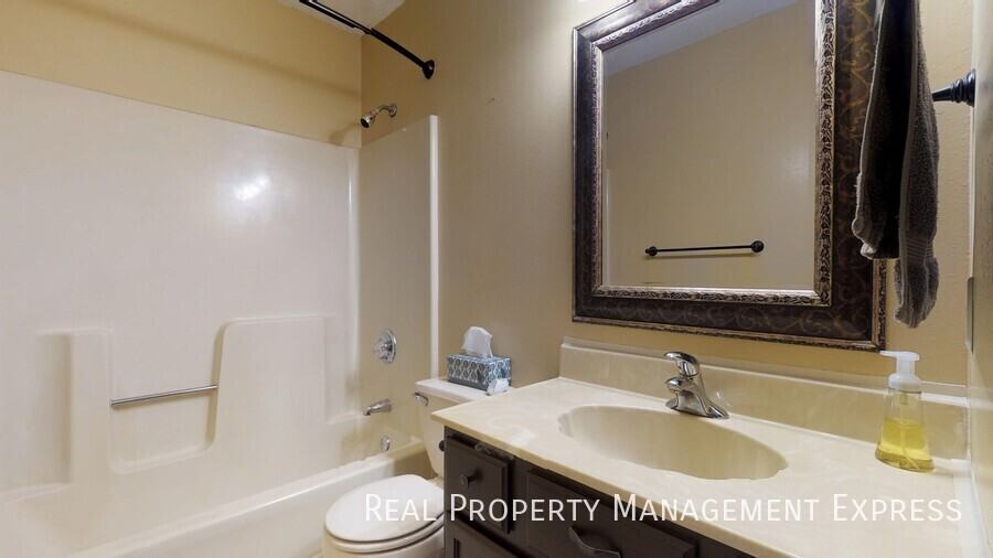 4712 E Blazewood Dr - Photo 7 of 17
