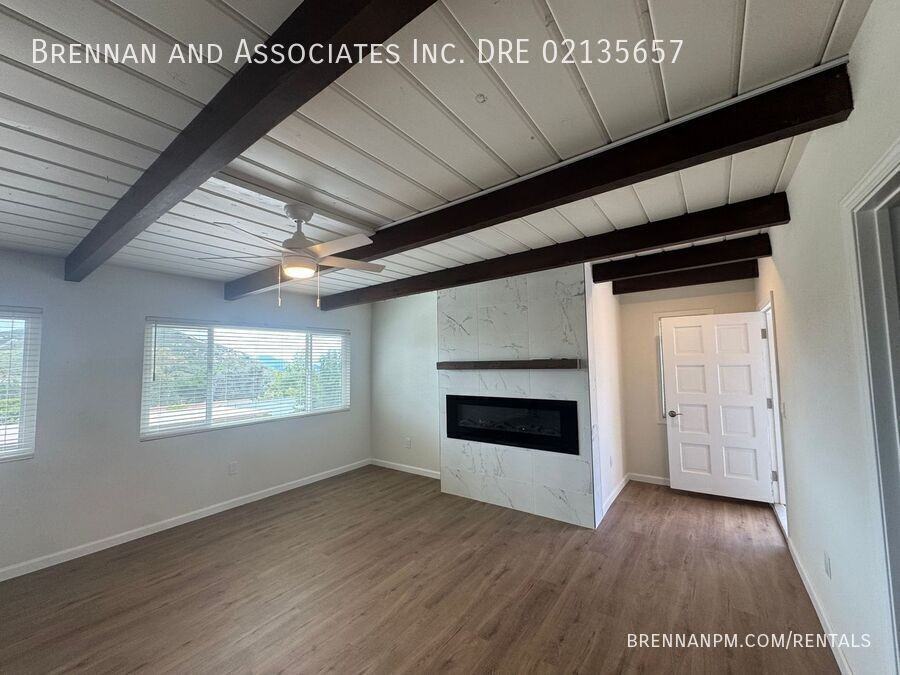 330 Lento Ln - Photo 6 of 34