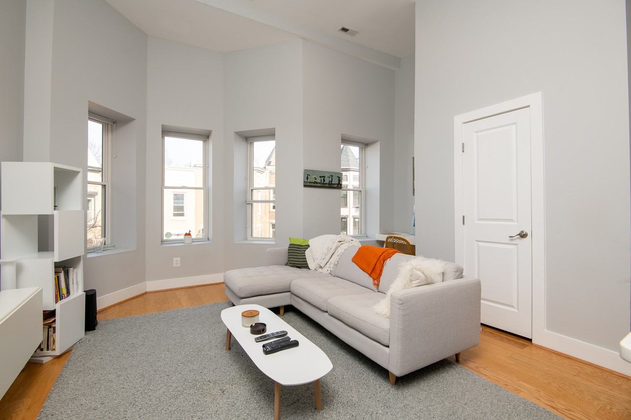 23 Todd Pl Ne #2 - Photo 2 of 24