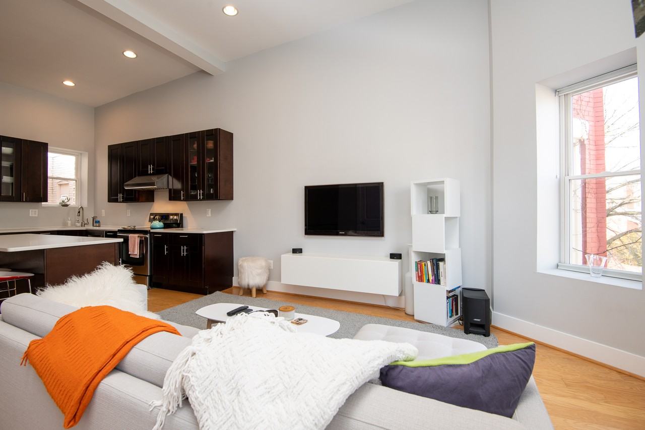 23 Todd Pl Ne #2 - Photo 6 of 24