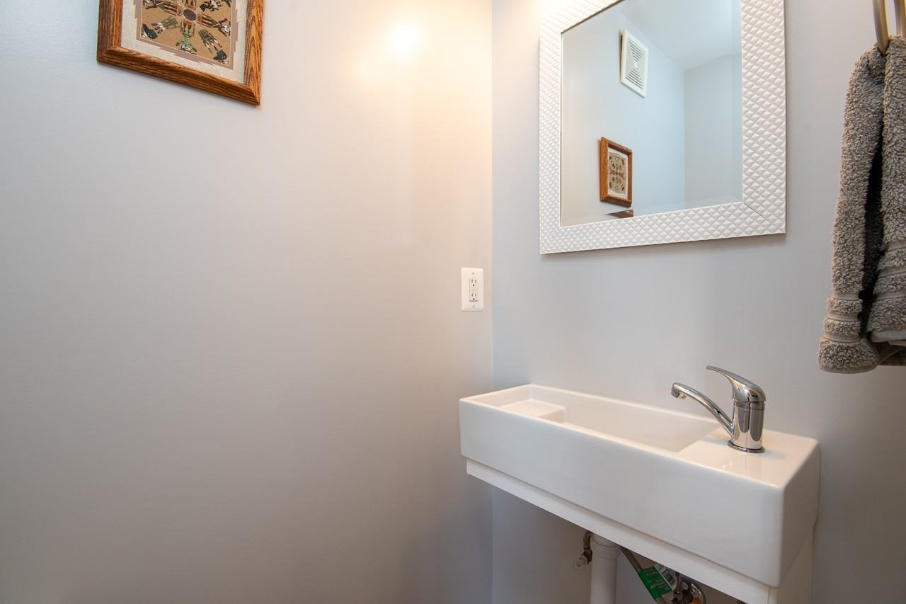 23 Todd Pl Ne #2 - Photo 7 of 24
