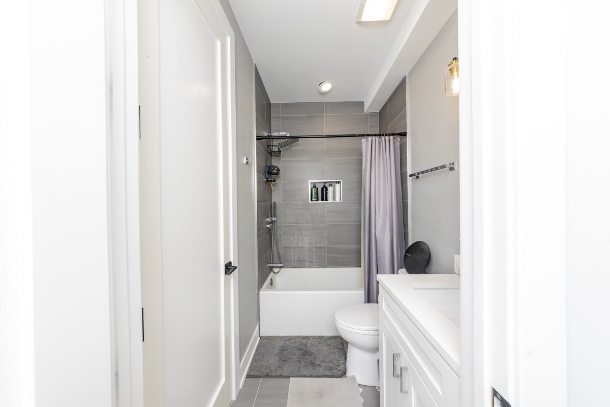 1638 N Sedgwick St #1 - Photo 5 of 7
