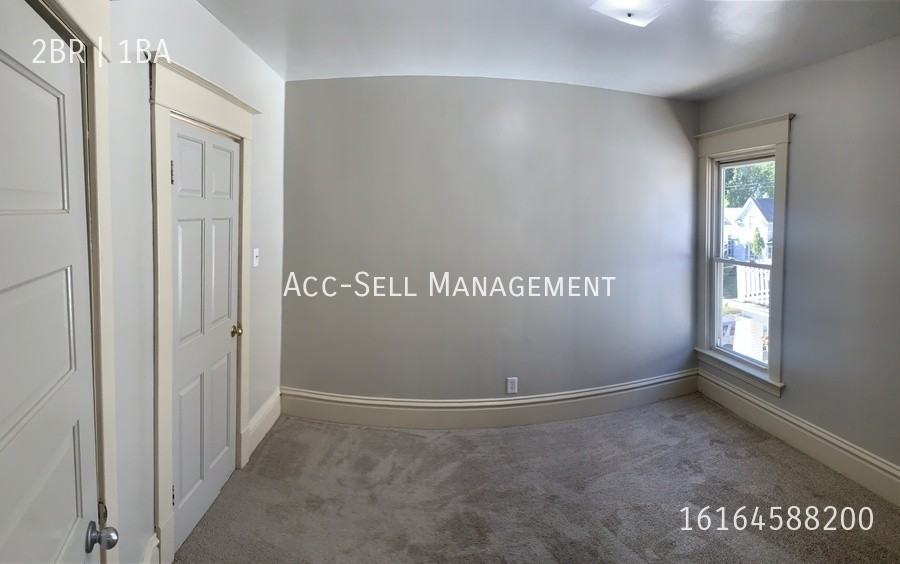 733 Olympia St Sw #2 - Photo 5 of 10