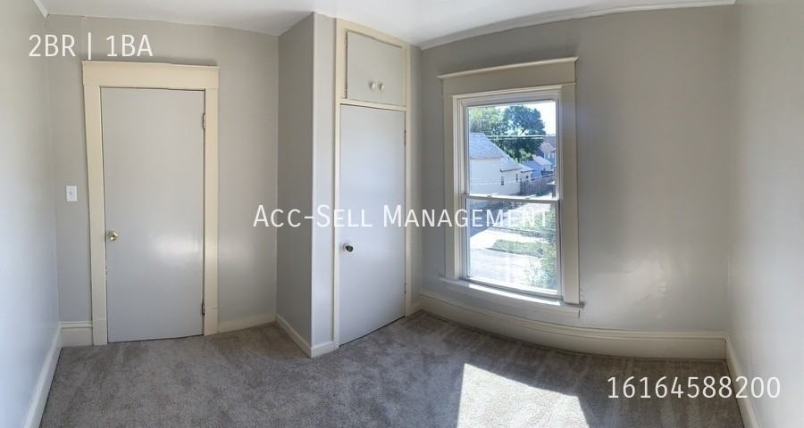 733 Olympia St Sw #2 - Photo 6 of 10